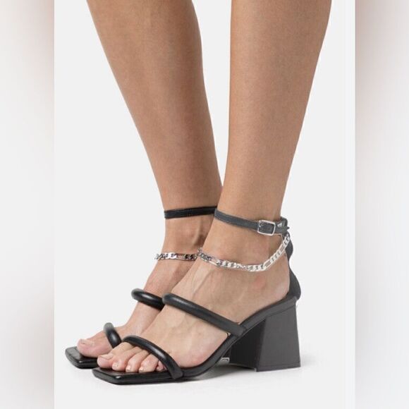 Free People heels Parker chain black sandal & pillow strap 37.5/7.5 to 8  NWT - Picture 1 of 8